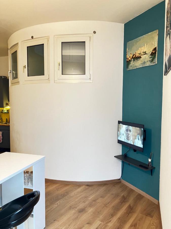 City Center Apartment Филах Екстериор снимка